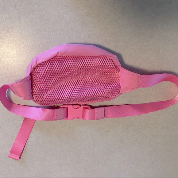 NEW!!! Victoria Secret PINK Fanny Pack - Picture 3 of 7